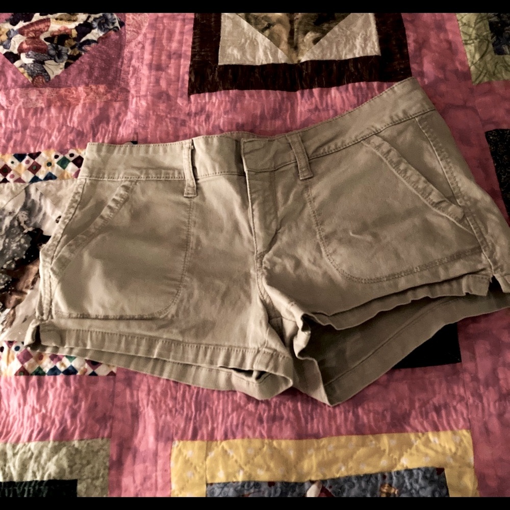 Arizona Khaki Women's Shorts